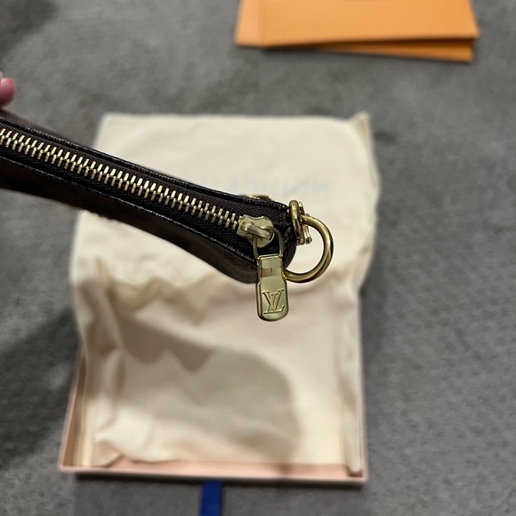 Louis Vuitton Mini Bag in Brown Checkered Pattern - Picture 7 of 10